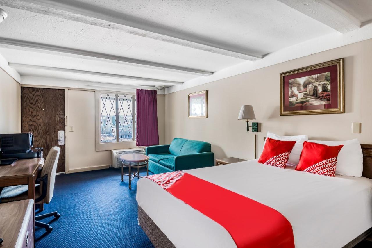 Oyo Hotel Wadsworth Oh I-76 Esterno foto