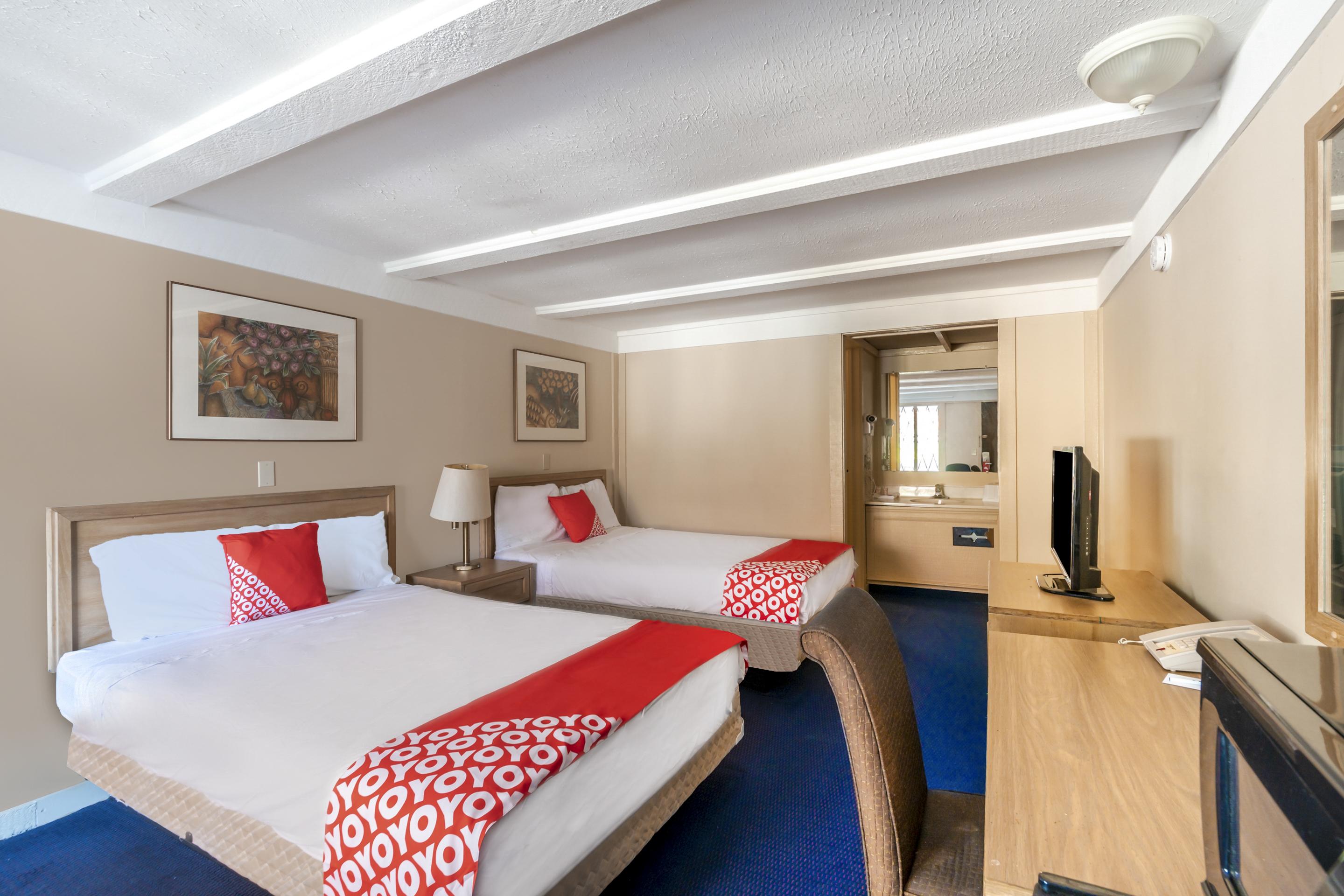 Oyo Hotel Wadsworth Oh I-76 Esterno foto